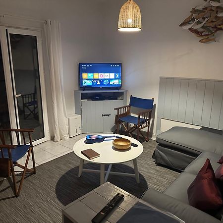 Kyparissia De Wandelboom Villa Vrises  ภายนอก รูปภาพ