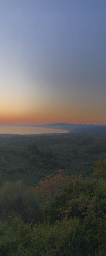 Kyparissia De Wandelboom Villa Vrises  ภายนอก รูปภาพ