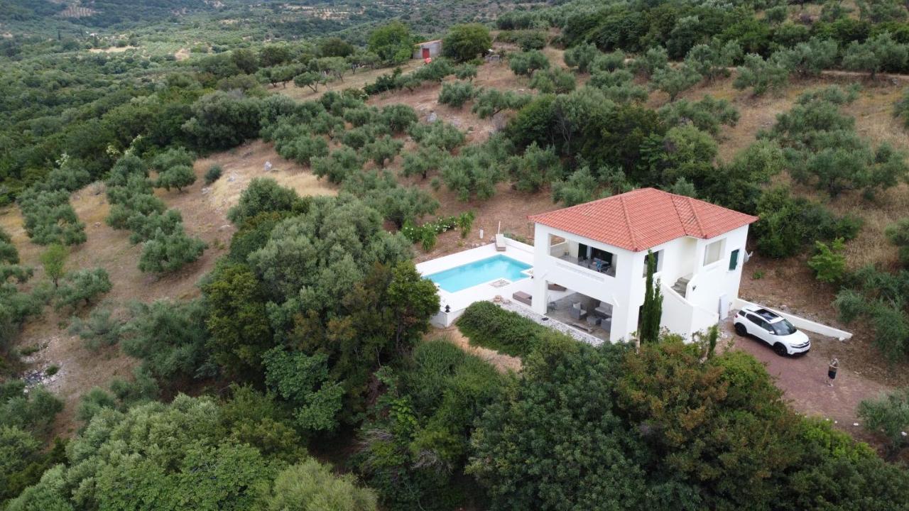 Kyparissia De Wandelboom Villa Vrises  ภายนอก รูปภาพ